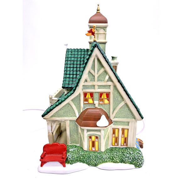 Dept 56 BERKSHIRE DOWNS CRICKET CLUB Light 2011 Dickens Village Series #4020186 - Picture 2 of 11